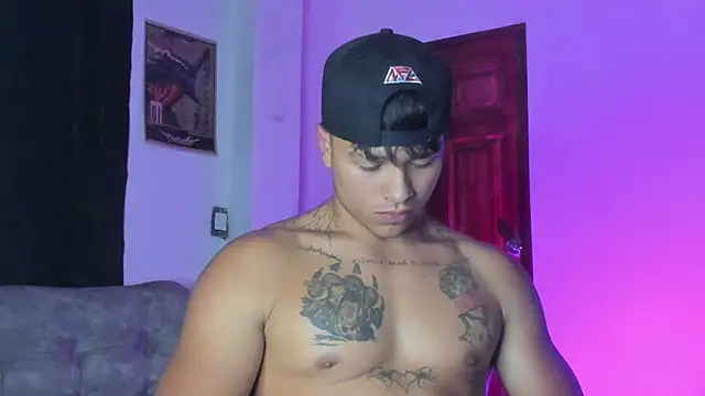 Dominic Biker   online show from April 4, 3:49 am