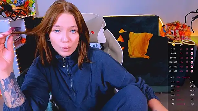 Snapshot of Karen_morris chatting on October 29, 7:37 pm Karen morris online show from October 29, 7:37 pm