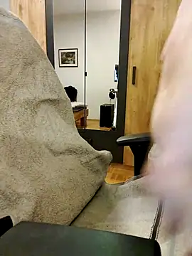 Snapshot of noidentiti chatting on November 7, 11:49 pm noidentiti online show from November 7, 11:49 pm