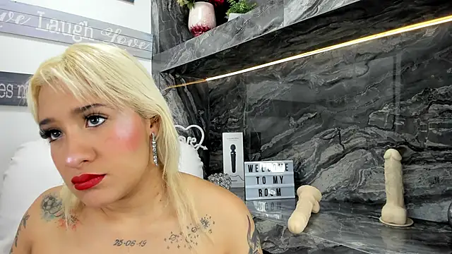 miss danika online show from February 8, 11:01 am