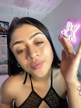 lucianaroy online show from January 17, 9:06 pm