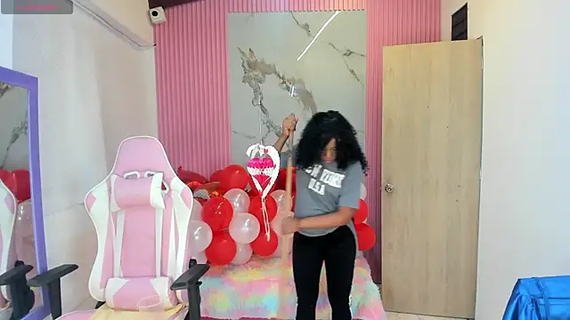 lia 16 online show from February 12, 4:12 am