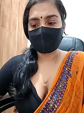 Snapshot of Ritusri_Dotta chatting on January 7, 6:56 pm Ritusri Dotta online show from January 7, 6:56 pm