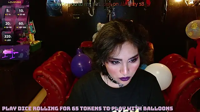 Snapshot of kureiji_hentaii chatting on January 17, 8:13 am kureiji hentaii online show from January 17, 8:13 am