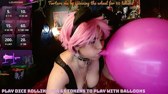 Snapshot of kureiji_hentaii chatting on February 25, 11:41 am kureiji hentaii online show from February 25, 11:41 am