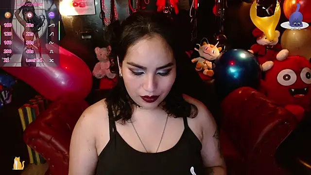 Snapshot of kureiji_hentaii chatting on November 6, 11:59 pm kureiji hentaii online show from November 6, 11:59 pm