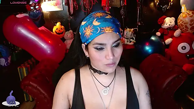 Snapshot of kureiji_hentaii chatting on November 27, 1:29 am kureiji hentaii online show from November 27, 1:29 am