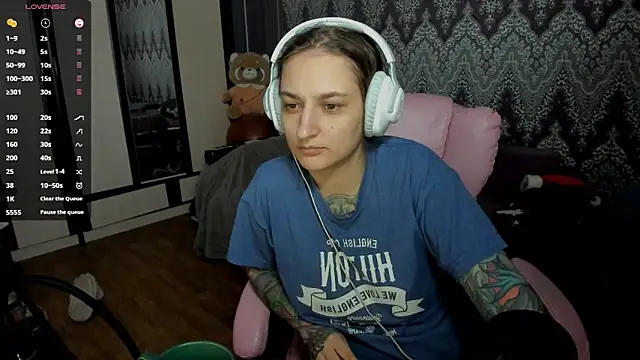 AlexRacc00n online show from January 1, 10:35 pm