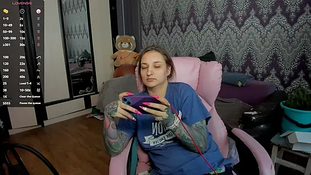 AlexRacc00n online show from January 21, 6:00 am