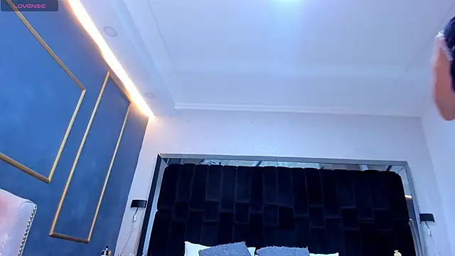 NikkySmiith online show from February 17, 6:59 pm