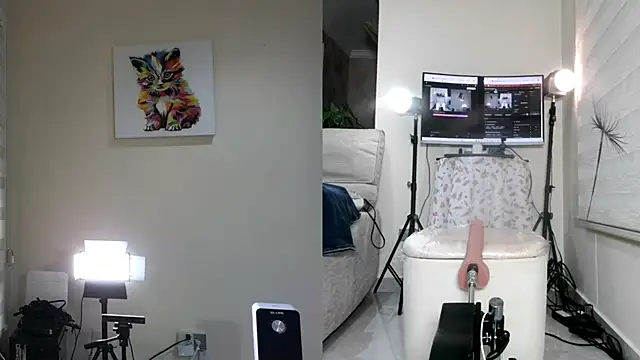 Alondra fetish online show from September 19, 4:36 am