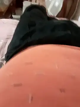 Snapshot of Alonesexyboy1 chatting on December 3, 5:01 pm Alonesexyboy1 online show from December 3, 5:01 pm