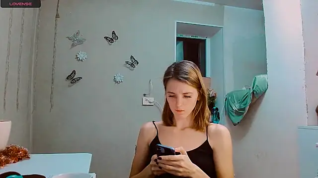 Snapshot of RosaJil chatting on December 8, 4:39 pm RosaJil online show from December 8, 4:39 pm