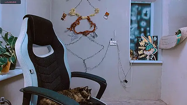 Snapshot of RosaJil chatting on December 19, 8:27 pm RosaJil online show from December 19, 8:27 pm