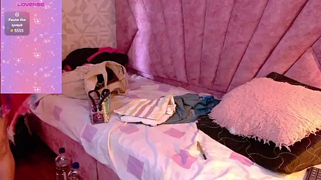 Snapshot of Natasha_699 chatting on February 20, 8:36 pm Natasha 699 online show from February 20, 8:36 pm