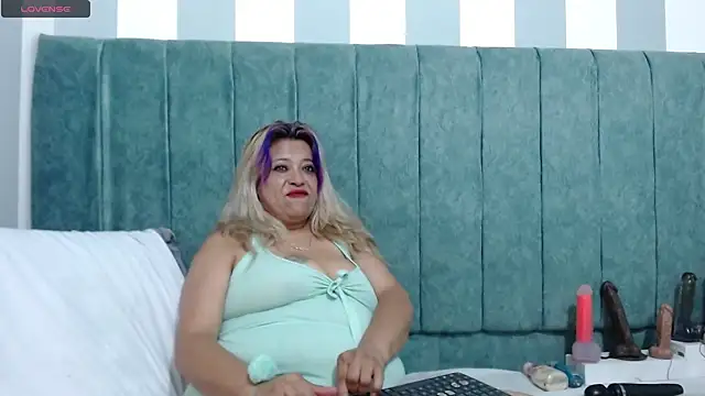 Snapshot of Natasha_699 chatting on March 18, 6:48 pm Natasha 699 online show from March 18, 6:48 pm