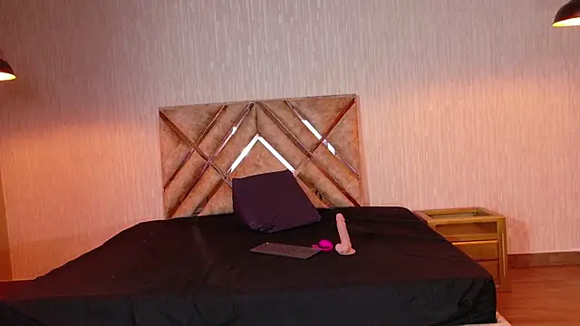 Snapshot of Natasha_699 chatting on November 22, 11:04 pm Natasha 699 online show from November 22, 11:04 pm