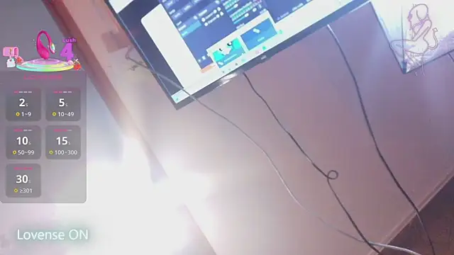 Snapshot of Natasha_699 chatting on February 12, 9:43 pm Natasha 699 online show from February 12, 9:43 pm