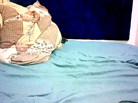 Snapshot of honeypotsweet chatting on December 1, 9:25 am honeypotsweet online show from December 1, 9:25 am