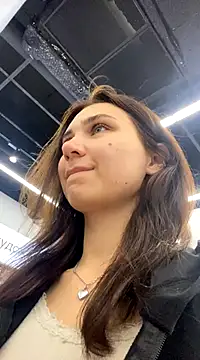 Snapshot of QuitieLia chatting on December 1, 4:29 pm QuitieLia online show from December 1, 4:29 pm