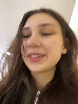 Snapshot of QuitieLia chatting on January 13, 3:26 pm QuitieLia online show from January 13, 3:26 pm