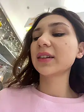 Snapshot of QuitieLia chatting on January 16, 8:22 am QuitieLia online show from January 16, 8:22 am