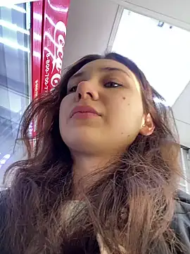 Snapshot of QuitieLia chatting on January 21, 8:30 am QuitieLia online show from January 21, 8:30 am