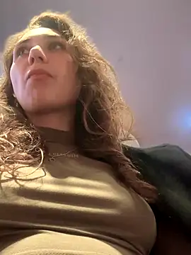 Snapshot of QuitieLia chatting on October 10, 8:46 am QuitieLia online show from October 10, 8:46 am