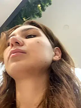 Snapshot of QuitieLia chatting on November 26, 8:26 am QuitieLia online show from November 26, 8:26 am