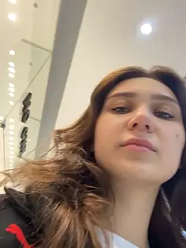 Snapshot of QuitieLia chatting on December 14, 9:36 am QuitieLia online show from December 14, 9:36 am