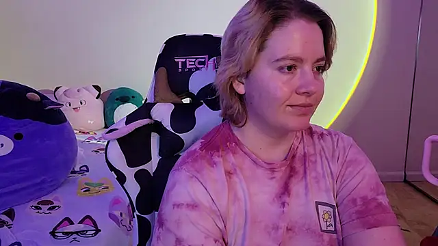 InternetFairy XO online show from January 1, 2:42 pm