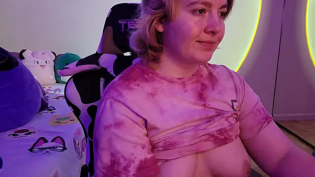 InternetFairy XO online show from January 22, 9:13 am