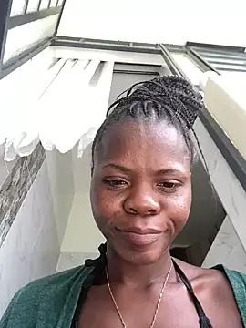 petiteebony 81 online show from January 14, 12:24 pm
