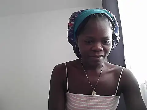 petiteebony 81 online show from February 15, 6:55 am
