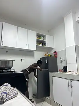 Snapshot of petiteebony_81 chatting on November 30, 6:01 pm petiteebony 81 online show from November 30, 6:01 pm