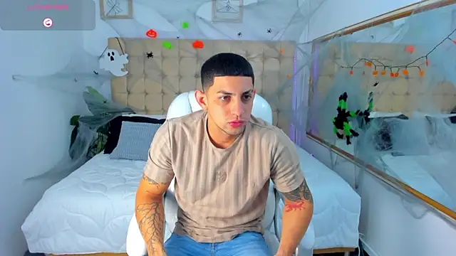 Alex cute77 online show from October 9, 11:41 am