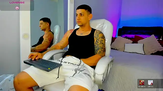 Alex cute77 online show from June 2, 12:18 pm