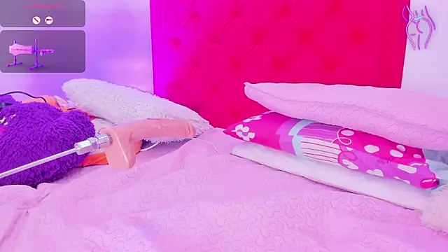 Snapshot of Sofia_Girl_ chatting on January 22, 7:35 am Sofia Girl online show from January 22, 7:35 am