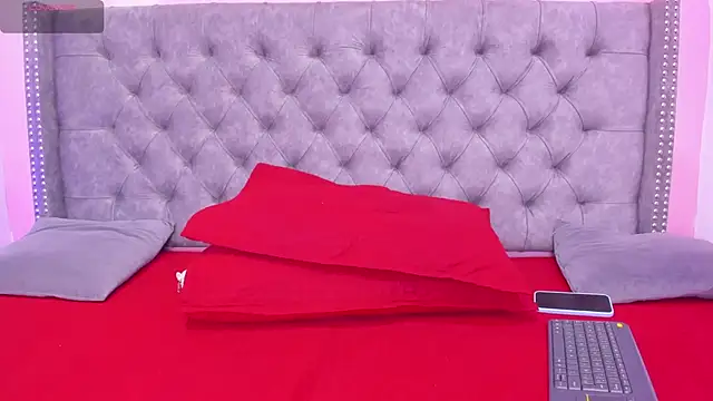 Snapshot of Sofia_Girl_ chatting on November 21, 6:34 am Sofia Girl online show from November 21, 6:34 am