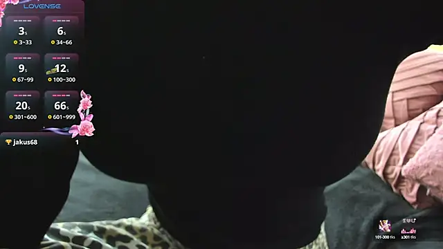 Snapshot of Sassy_Teen chatting on December 13, 8:20 am Sassy Teen online show from December 13, 8:20 am