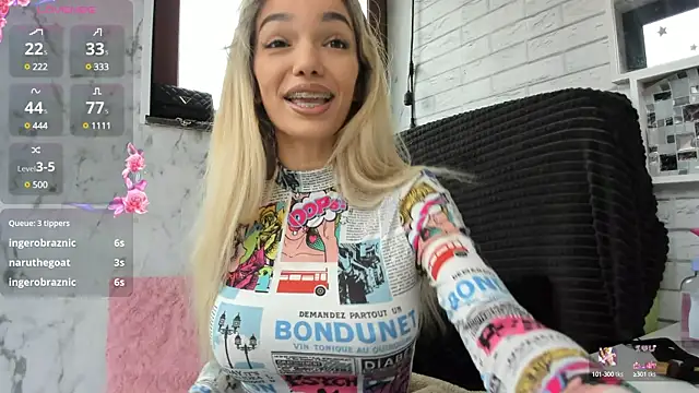 Snapshot of Sassy_Teen chatting on February 8, 9:13 am Sassy Teen online show from February 8, 9:13 am