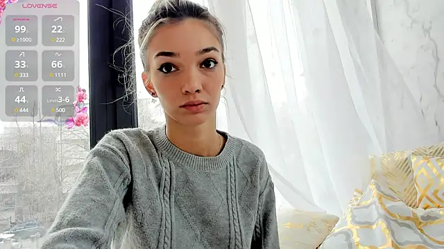 Snapshot of Sassy_Teen chatting on March 13, 9:43 am Sassy Teen online show from March 13, 9:43 am