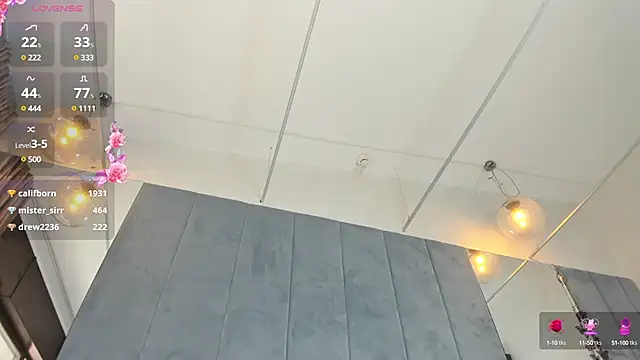 Snapshot of Sassy_Teen chatting on March 22, 12:25 pm Sassy Teen online show from March 22, 12:25 pm