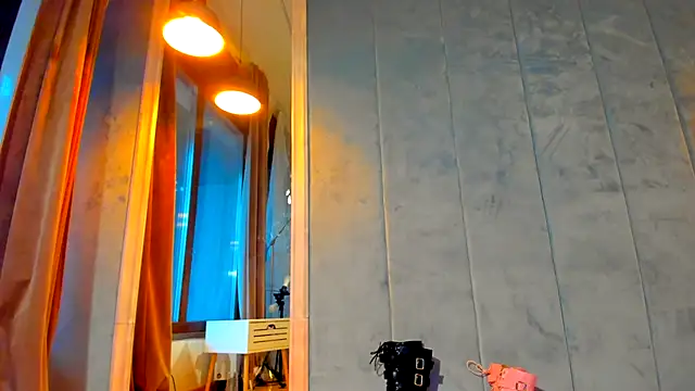 Snapshot of Sassy_Teen chatting on November 28, 9:45 am Sassy Teen online show from November 28, 9:45 am