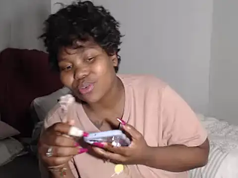 Real1SweetQueen online show from October 4, 7:56 pm