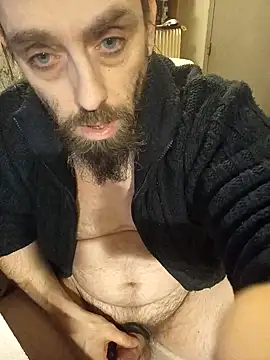 Snapshot of teekoine1 chatting on January 4, 4:44 am teekoine1 online show from January 4, 4:44 am