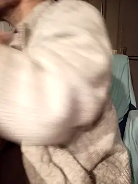 Snapshot of teekoine1 chatting on January 22, 6:10 pm teekoine1 online show from January 22, 6:10 pm