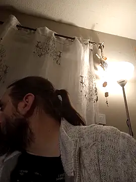 Snapshot of teekoine1 chatting on October 27, 5:44 am teekoine1 online show from October 27, 5:44 am