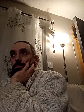 Snapshot of teekoine1 chatting on November 7, 1:38 am teekoine1 online show from November 7, 1:38 am