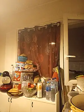 Snapshot of teekoine1 chatting on November 15, 12:41 am teekoine1 online show from November 15, 12:41 am